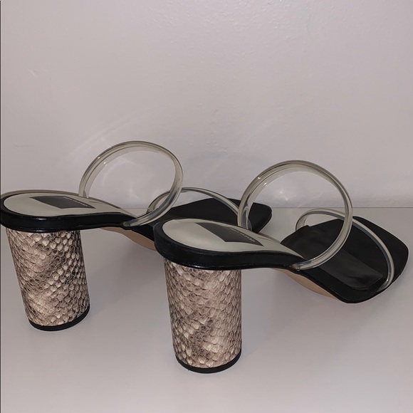 Dolce vita, high heels - Picture 2 of 2